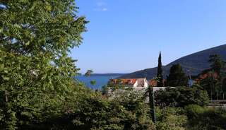 Апартаменты Apartman DMD Херцег-Нови Апартаменты с видом на море-21